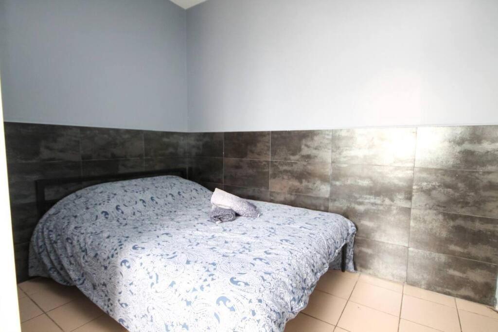 01 - Chambre Avec Lit Double Ideal Jo 2024 Saint-Denis  Dış mekan fotoğraf